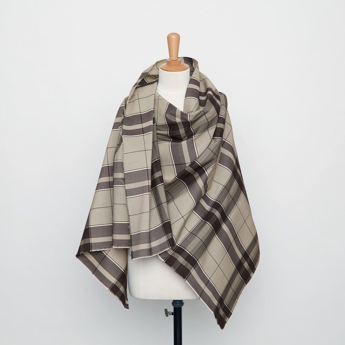 T20A00215 | Wool And Silk Large Check Canvas