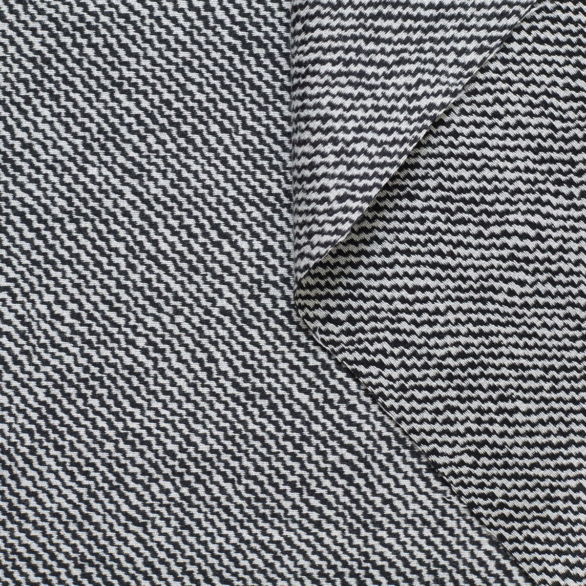 T21C00583 | Wool and Silk Diagonal
