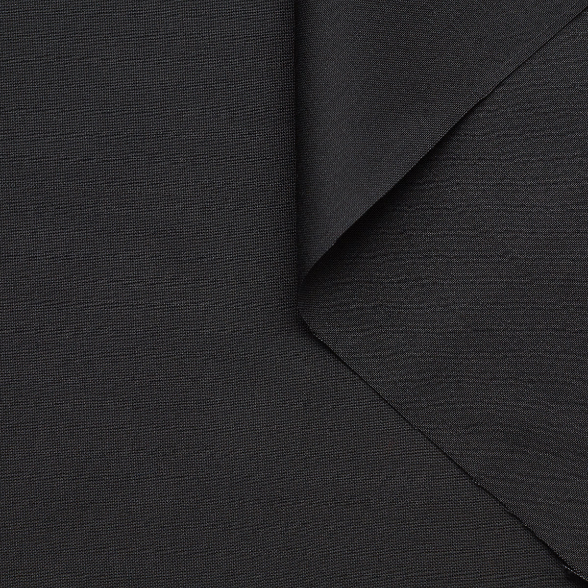 T23M04399 | Light Wool & Mohair Suiting