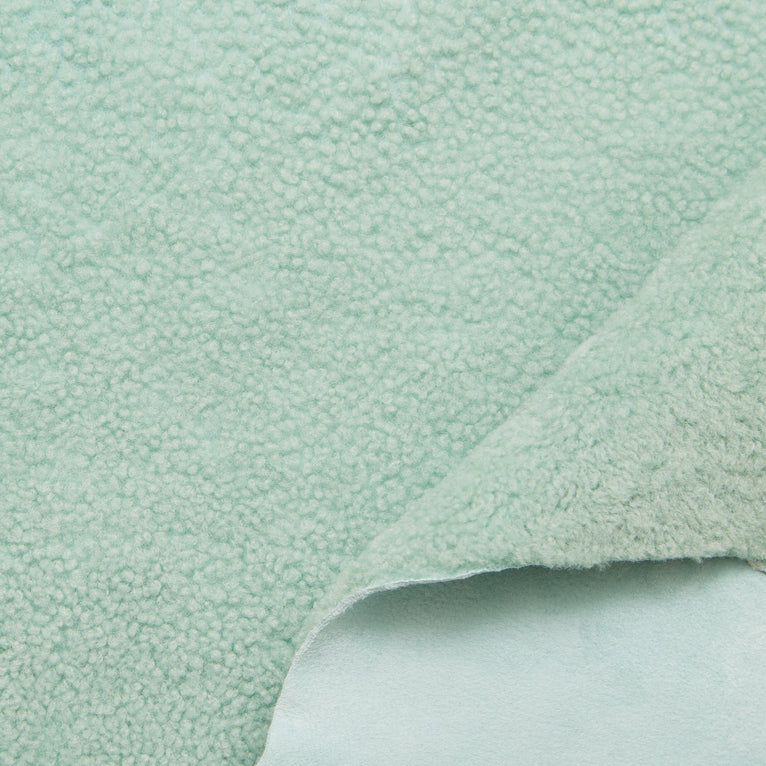 C24CS0180 | Curly Sheep Shearling - view 1