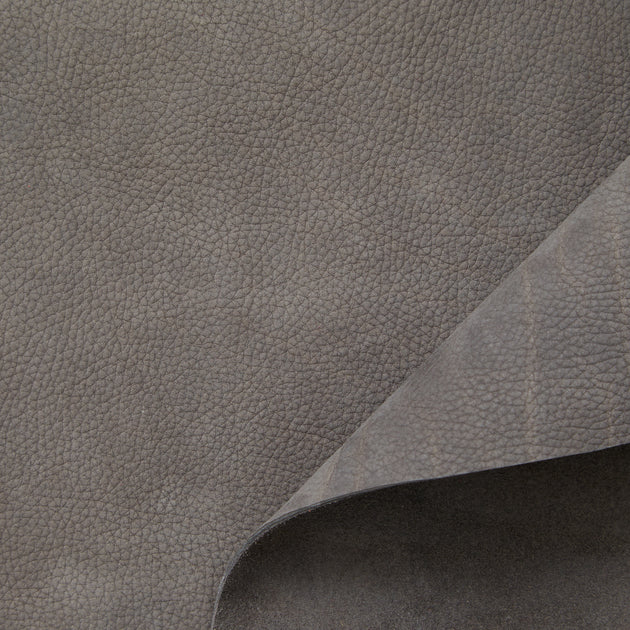 C24DB0004 | Full Grain Nubuck Young Bull