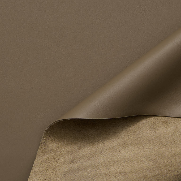 C26B00456 | Full Grain Mat Supple Cow - view 1