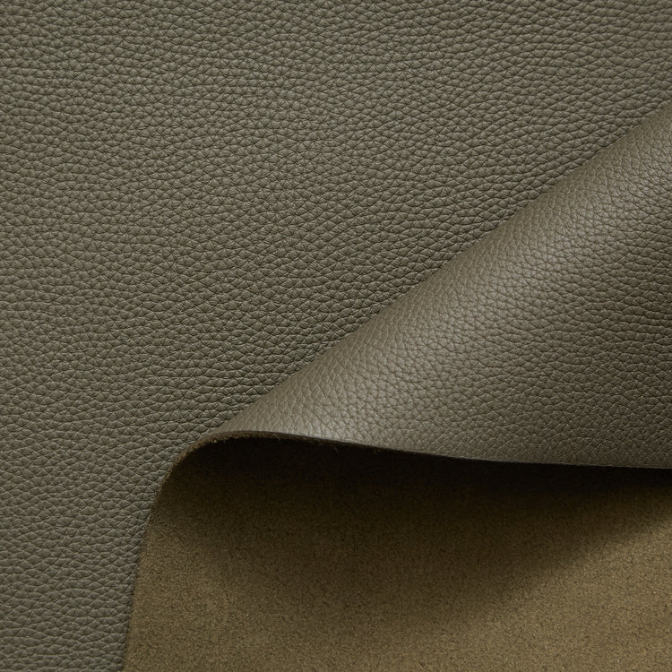 C26B00457 | Full Grain Mat Supple Young Bull - view 1