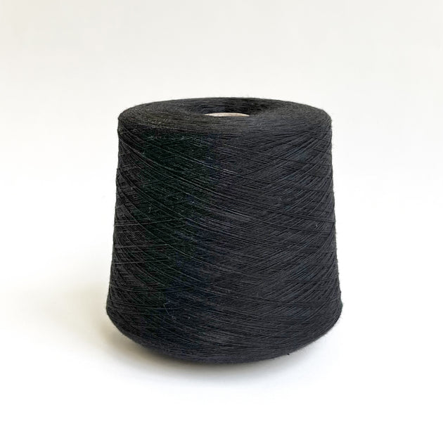 F23A04220 | Wool & Alpaca Single Yarn