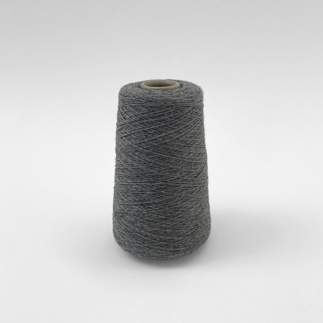F24A09704 | Cashmere Plied Yarn