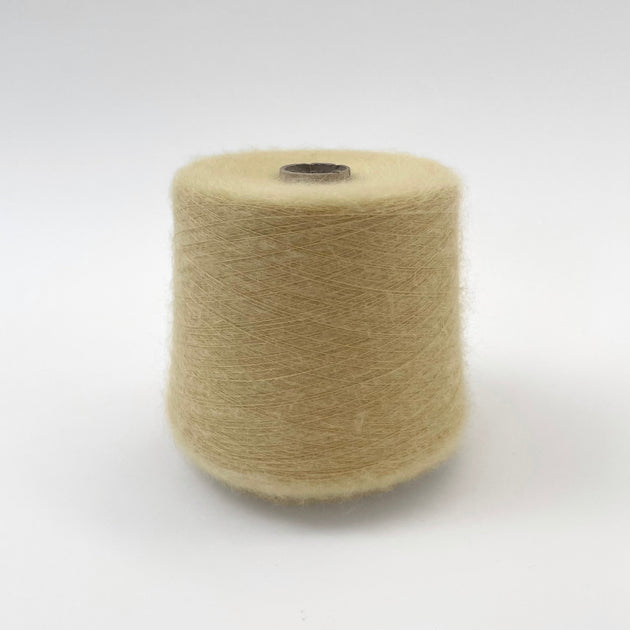 F24A09705 | Mohair Fluffy Single Yarn