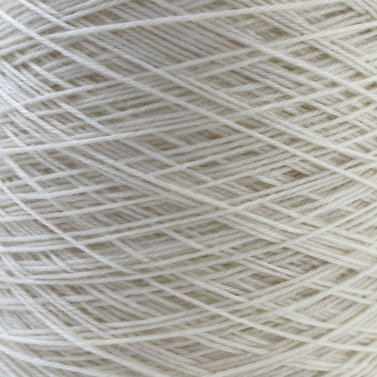 F24A09710 | Merino Wool Cable Yarn - view 3