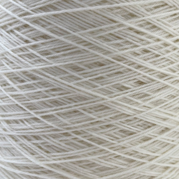 F24A09710 | Merino Wool Cable Yarn - view 1