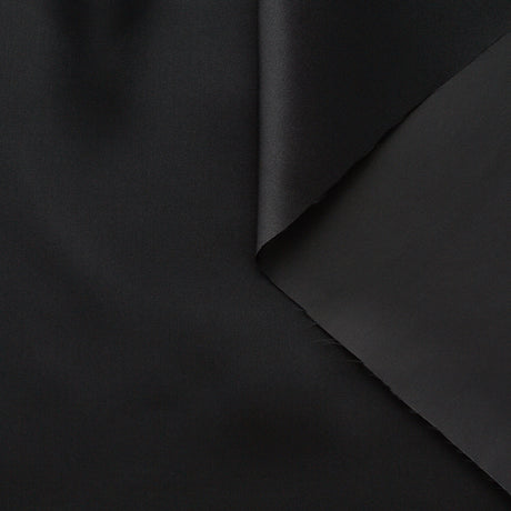 T22A01893 | Shiny Lining