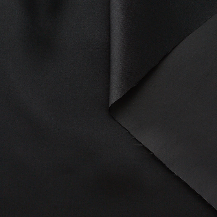 T22A01893 | Shiny Lining - view 1