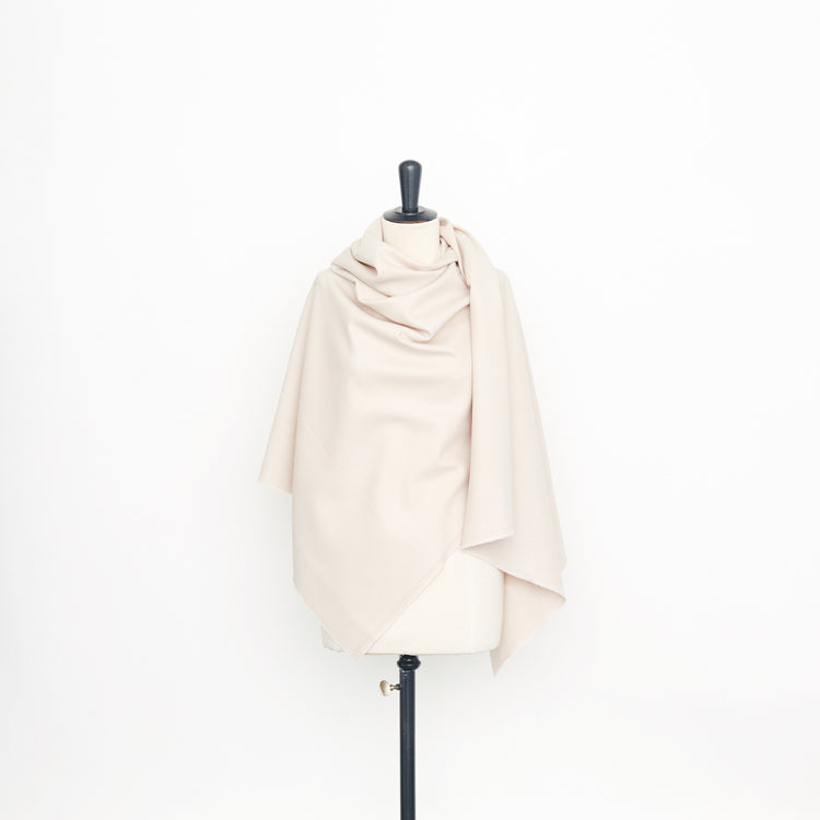T22A01913 | Fluid Wool Tricotine - view 2