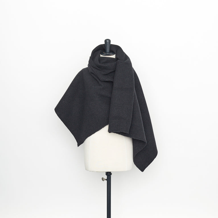 T22A01935 | Splittable Virgin Wool Drap - view 2