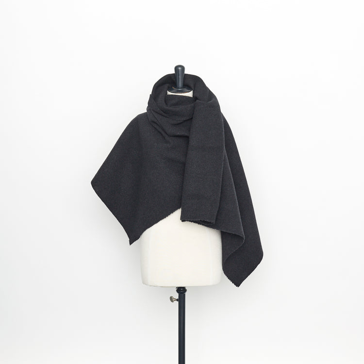 T22A01935 | Splittable Virgin Wool Drap - view 2