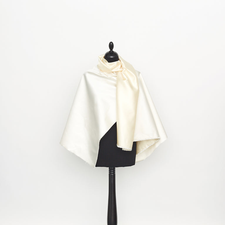 T22A02023 | Double Face Silk Satin Duchess - view 2