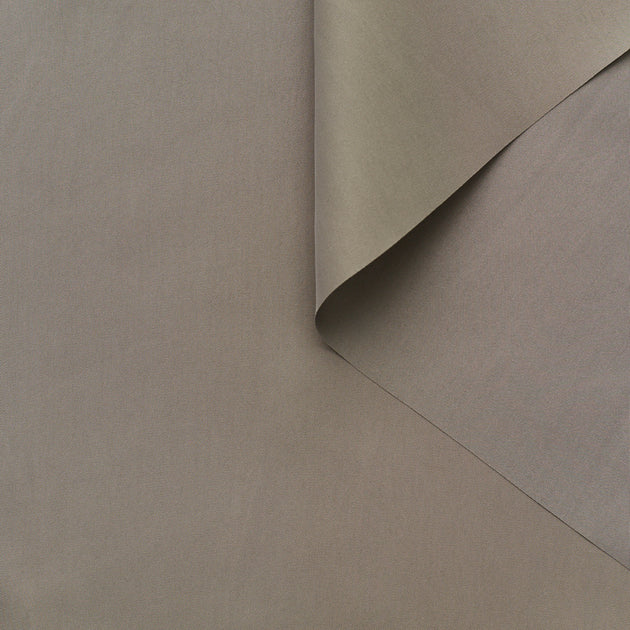 T22A02036 | Viscose & Silk Fluid Twill