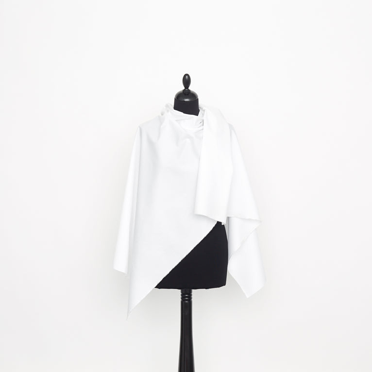 T22A02041 | Medium Cotton Poplin - view 2