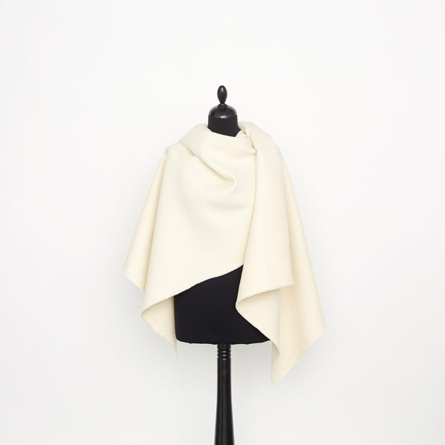 T22A02045 | Splittable Wool Tricotine
