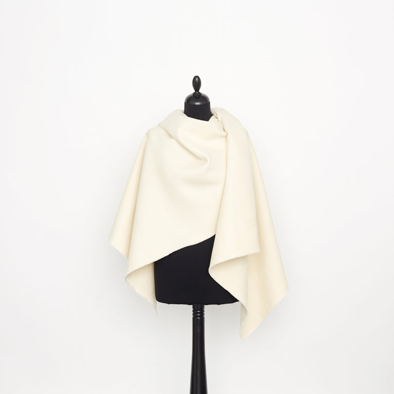 T22A02045 | Splittable Wool Tricotine - view 2