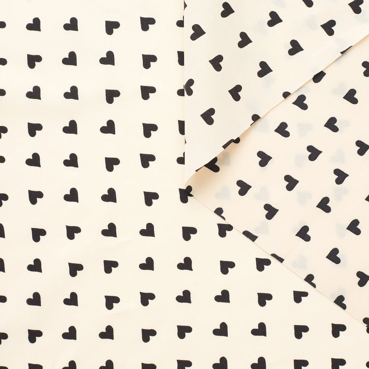 T22A02104 | Heart Print Cotton Poplin - view 1