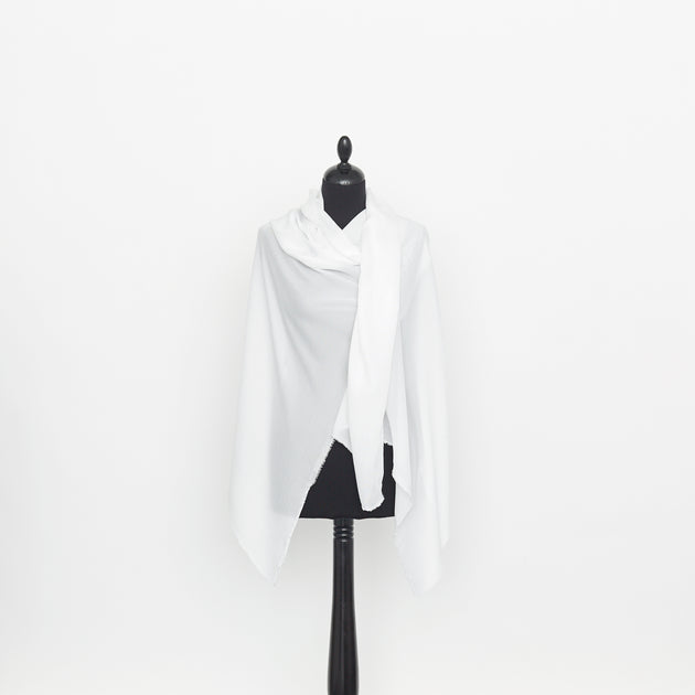 T22A02412 | Sheer Fluid Gauze