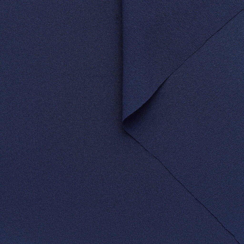 t22a02418 | Sable Fluide en Soie