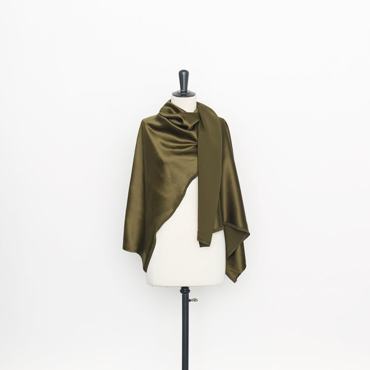 T22A02494 | Silk Glossy Satin - view 2