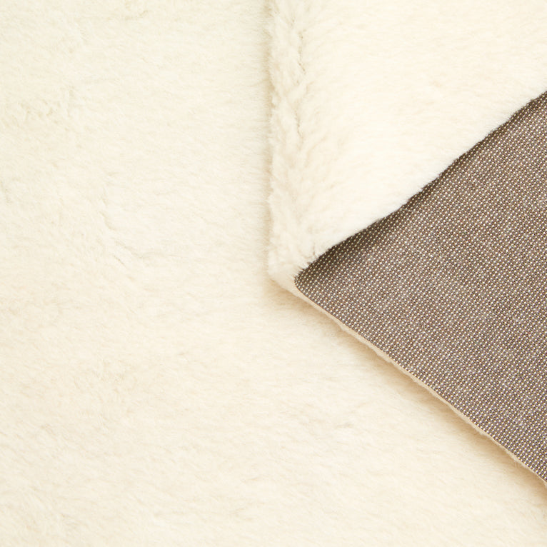 T22A02646 | Hairy Wool Shearling - view 1