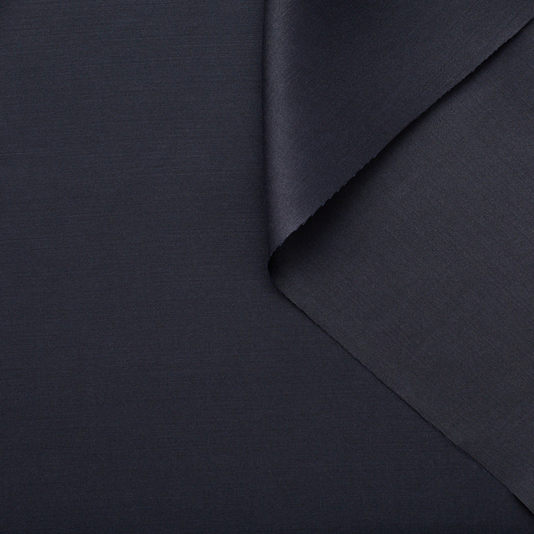 T22A02692 | Wool &amp; Silk Suiting - view 1