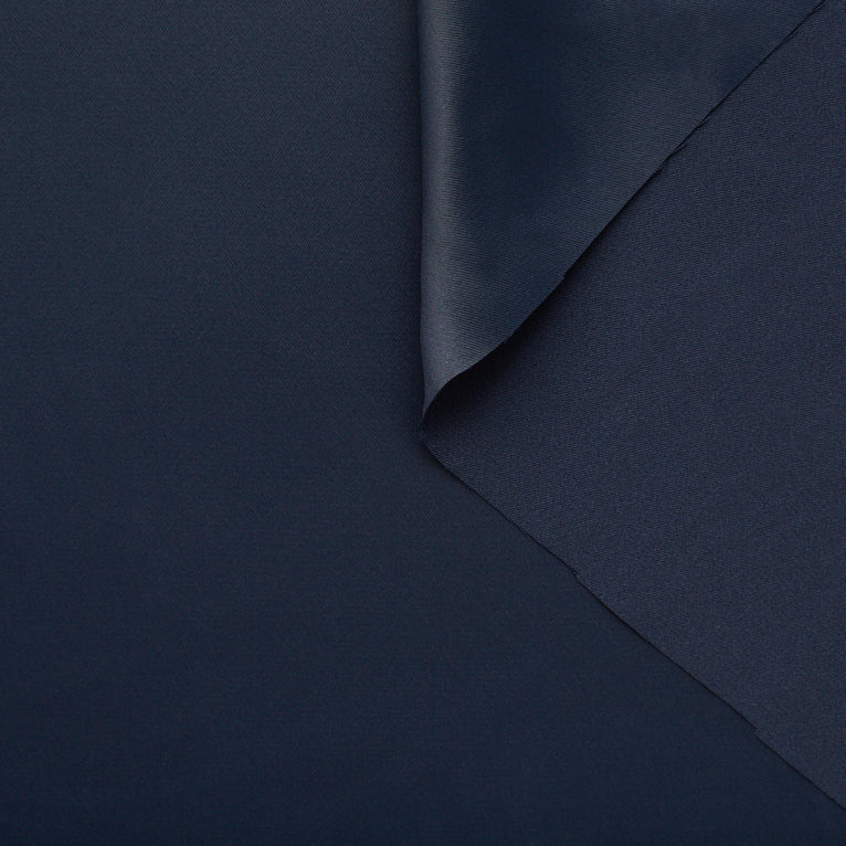 T22A02698 | Matt Fluid Satin - view 1