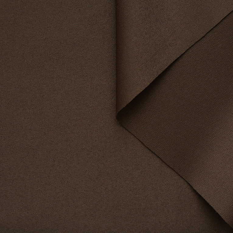 T22A02707 | Splittable Lustre Gabardine - view 1