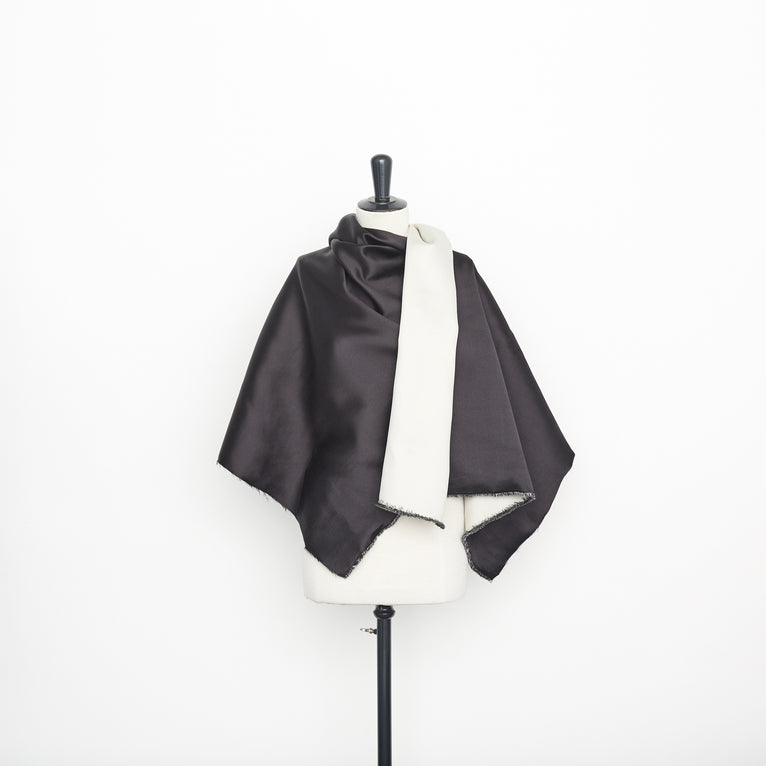 t22a02778 | Satin Duchesse - vue 2