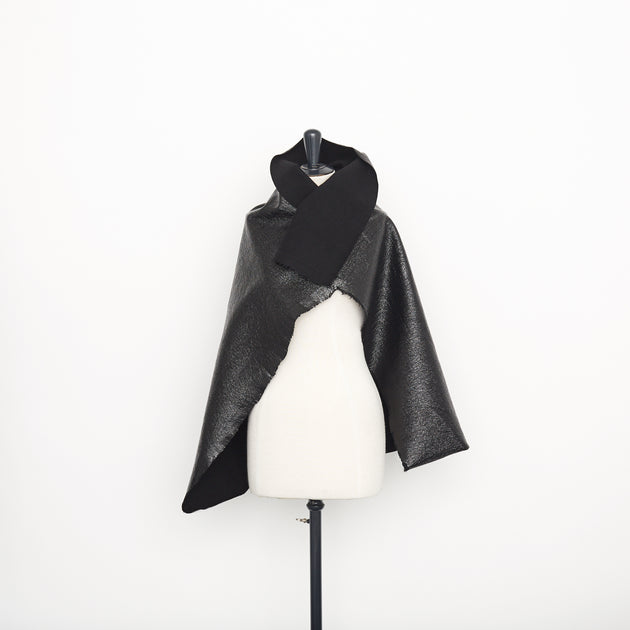 T22A02797 | Shiny Textured Wool Vinyl