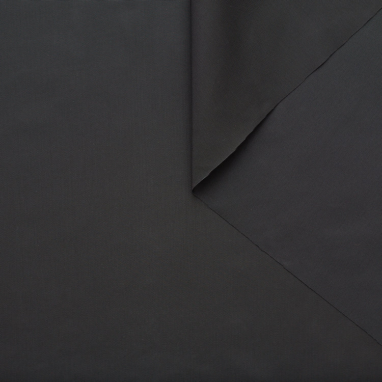 T22A02832 | WR Technical Diagonal - view 1
