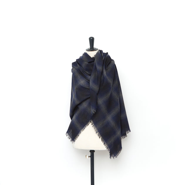 T22N01328 | Tartan Wool Etamine Panels 106cm X 228cm