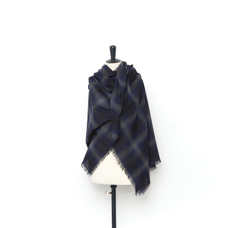 T22N01328 | Tartan Wool Etamine Panels 106cm X 228cm - view 2