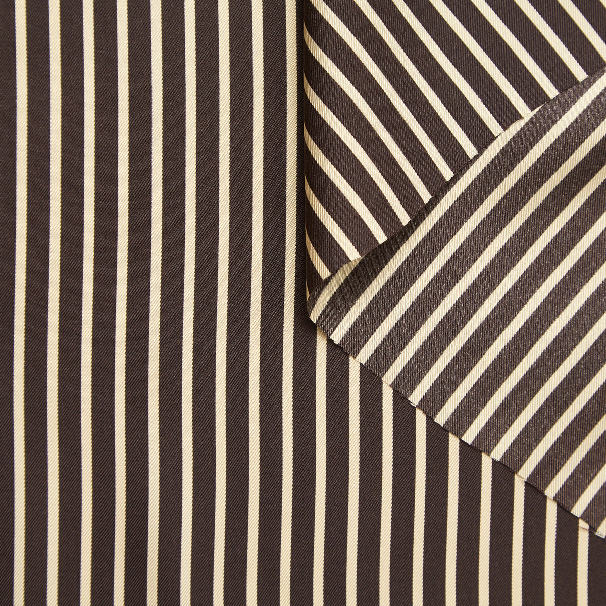 T23A05162 | Stripe Silk Twill