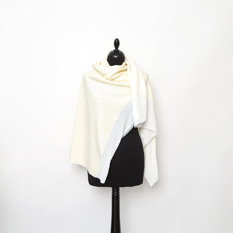 t23a05237 | Crêpe à Sequins - vue 2