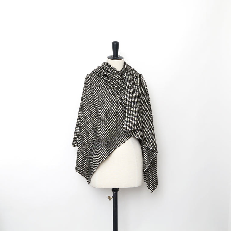T23A05256 | Houndstooth Brushed Drap - view 2