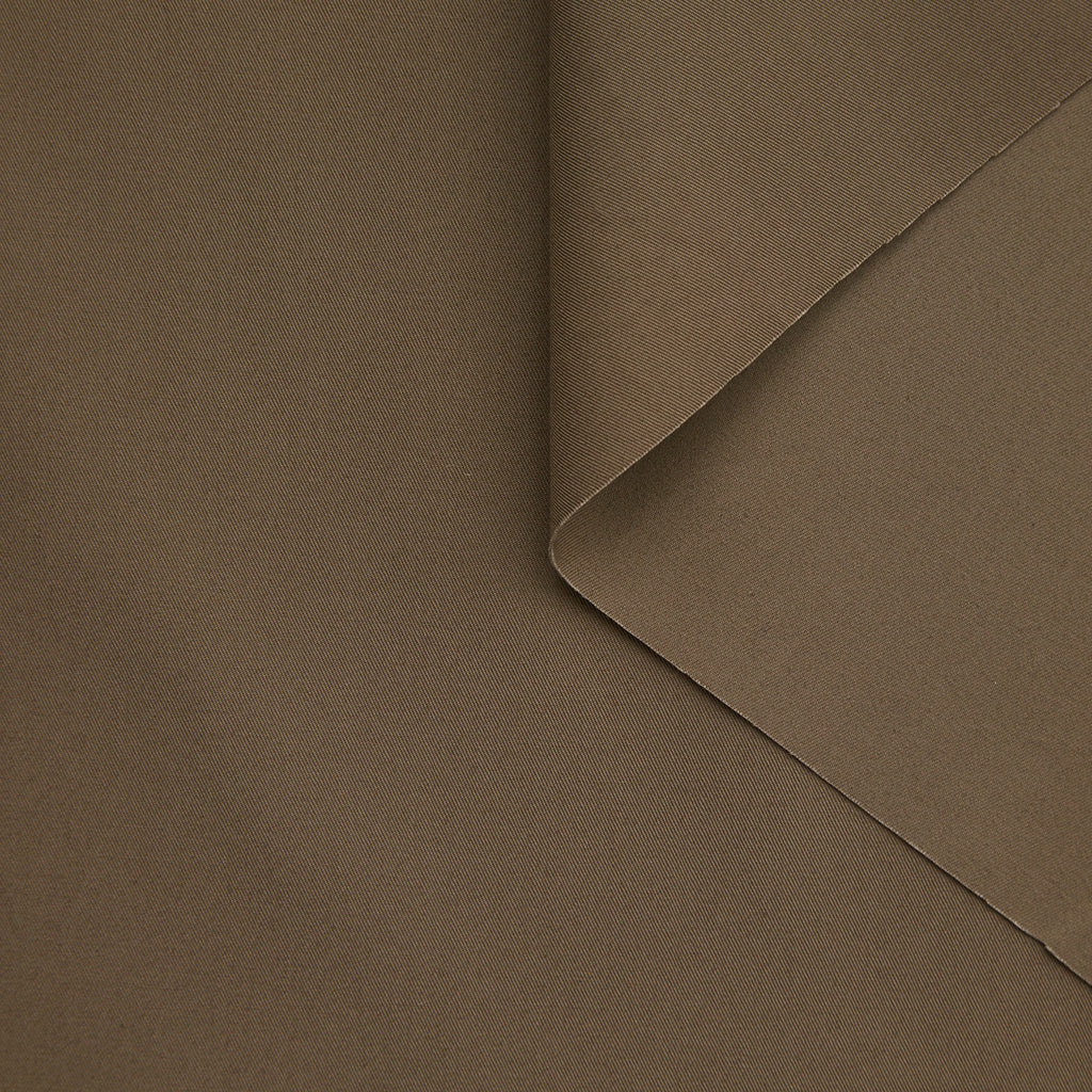 T23A05417 | Crisp Cotton Diagonal