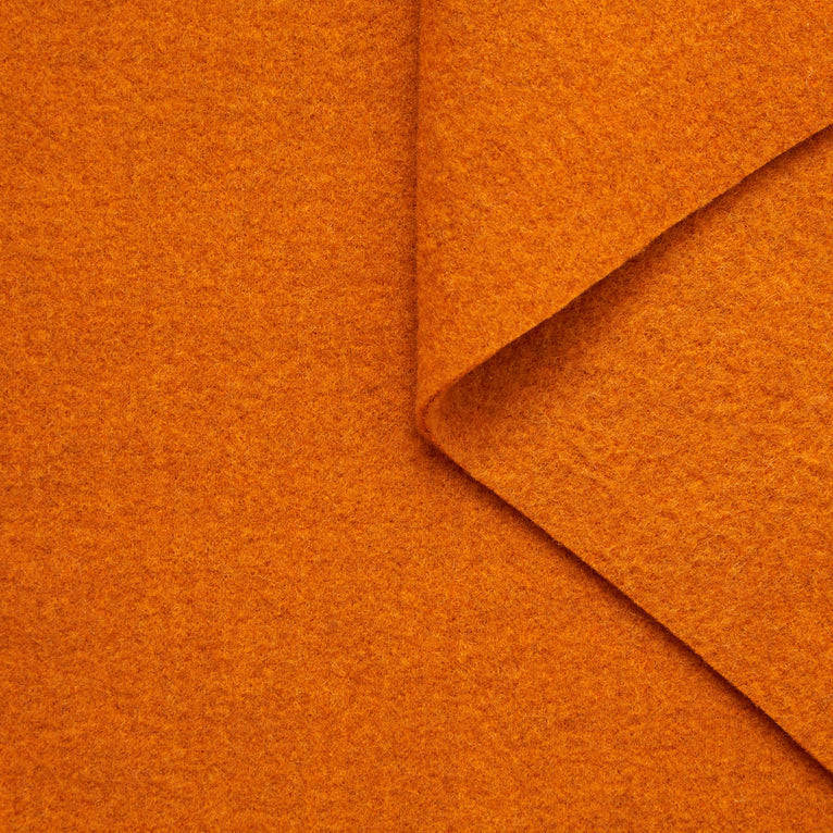 T23A05629 | Splittable Foamy Wool &amp; Lama Coating - view 1