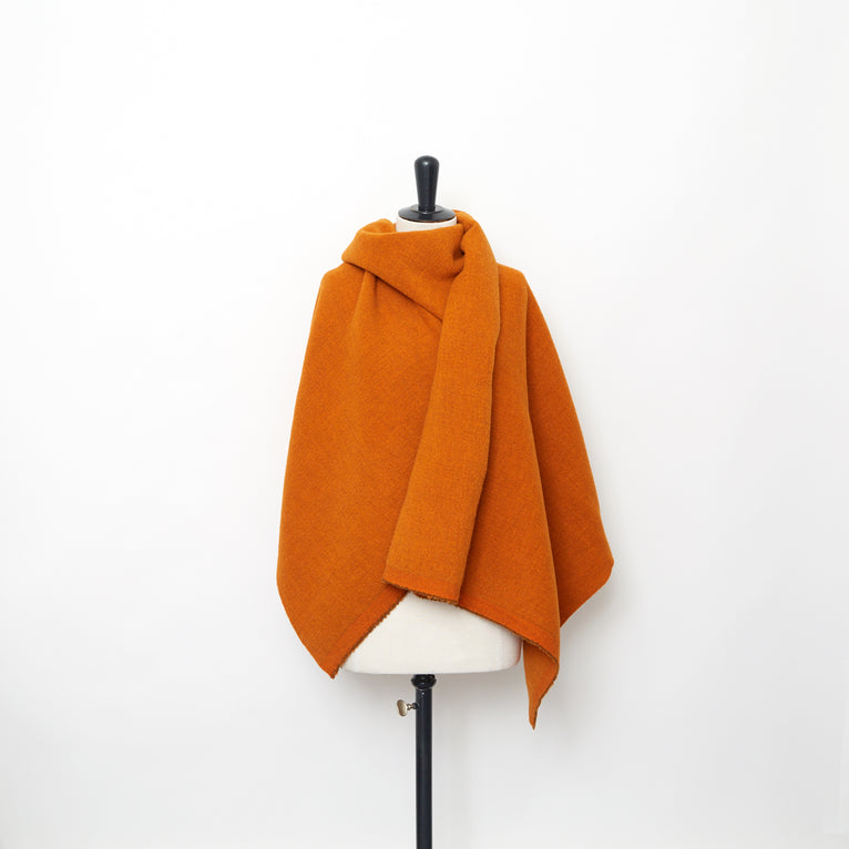 T23A05629 | Splittable Foamy Wool &amp; Lama Coating - view 2