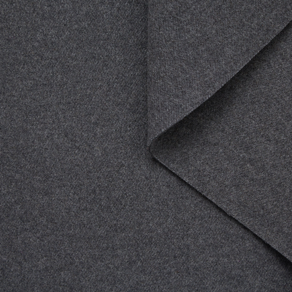 T23A05639 | Splittable Compact Brushed Wool