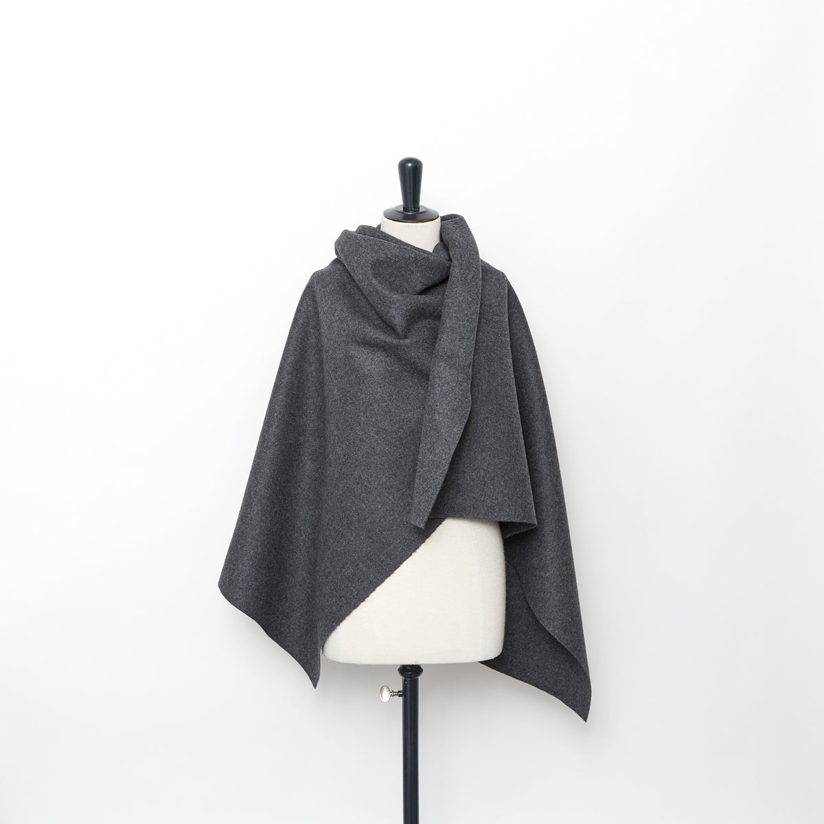T23A05641 | Bonded Wool Felted Drap