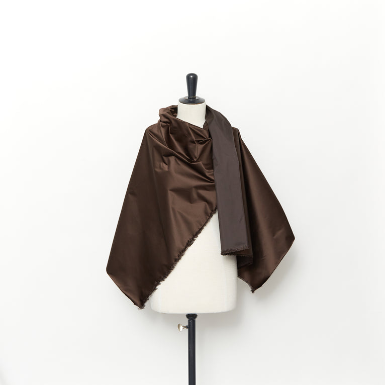 T23A06415 | Silk Satin Duchess - view 2