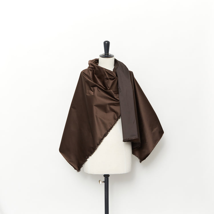 T23A06415 | Silk Satin Duchess - view 2