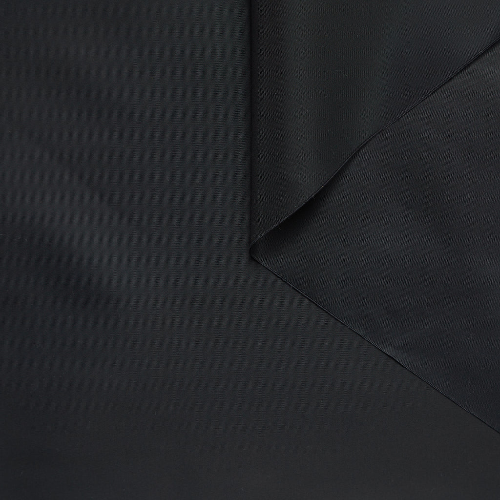 T23A06427 | Nylon Canvas