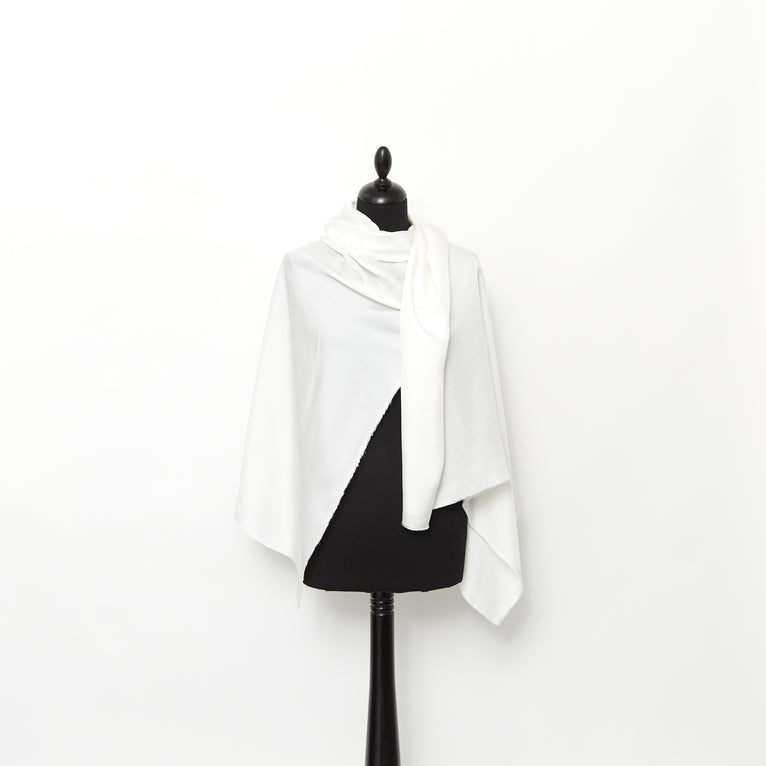 T23A06448 | Viscose &amp; Silk Twill - view 3