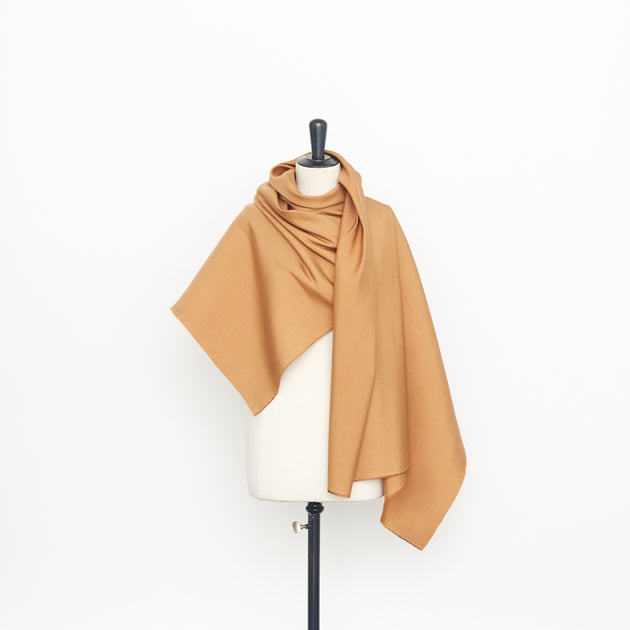 T23C04876 | Stiff Silk Canvas
