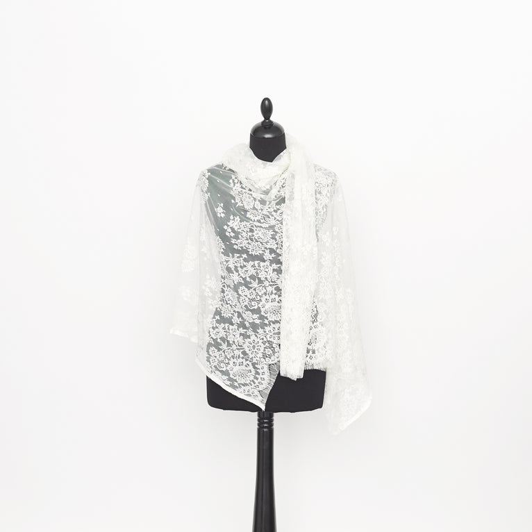 T23C04970 | Valencienne Lace 163cm - view 2