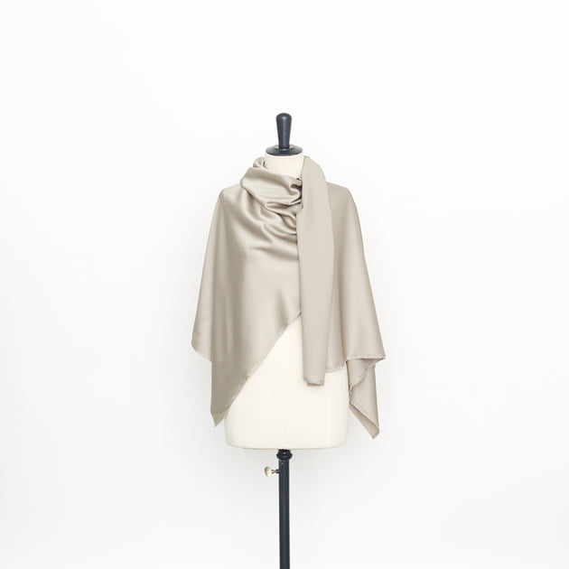T23C04999 | Fluid Lustre Satin